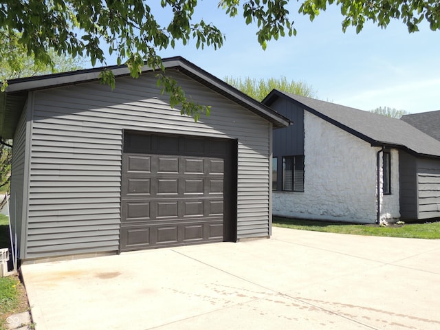 282 W Santee Dr, Greensburg, IN 47240 - detached garage with concrete driveway
