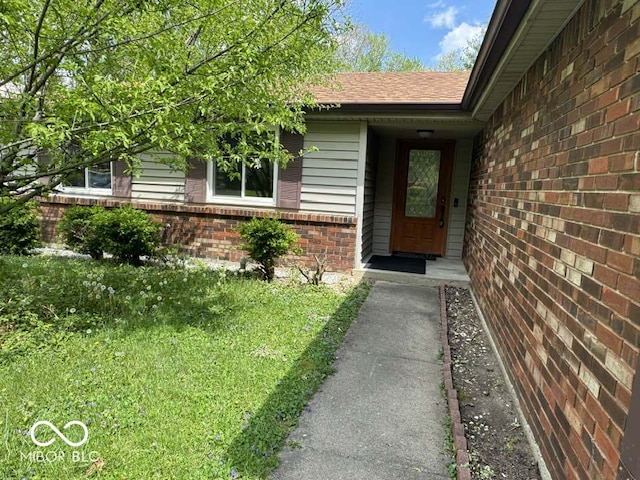 7833 Broadview Dr, Indianapolis, IN 46227 - entrance to property with brick siding