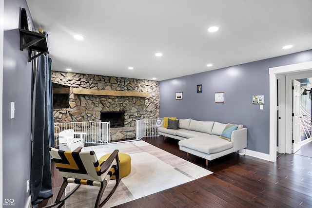 11626 Forest Dr, Carmel, IN 46033 - living area featuring hardwood / wood-style floors, recessed lighting, a fireplace, and baseboards