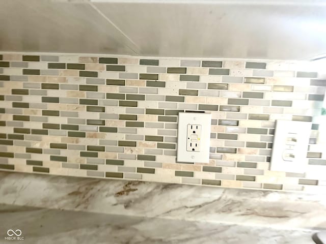 details with tasteful backsplash