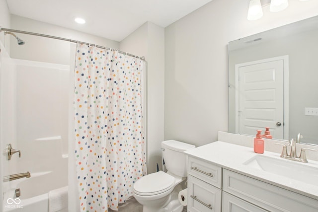 bathroom with recessed lighting, visible vents, toilet, vanity, and shower / bath combo