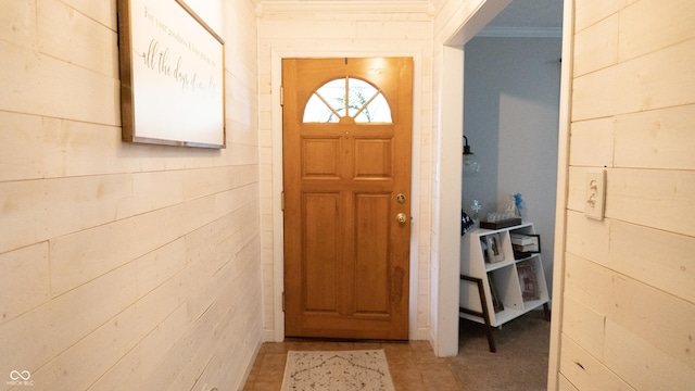 foyer entrance with crown molding
