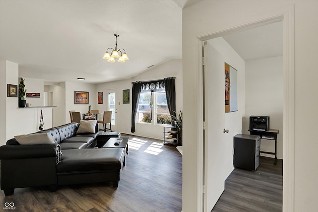 living area featuring lofted ceiling, a notable chandelier, dark wood-style floors, and baseboards
