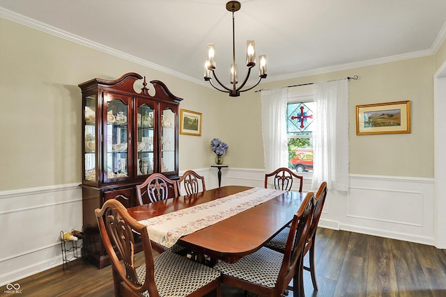12669 Brookshire Pkwy, Carmel, IN 46033 - dining room with ornamental molding, wainscoting, and a chandelier