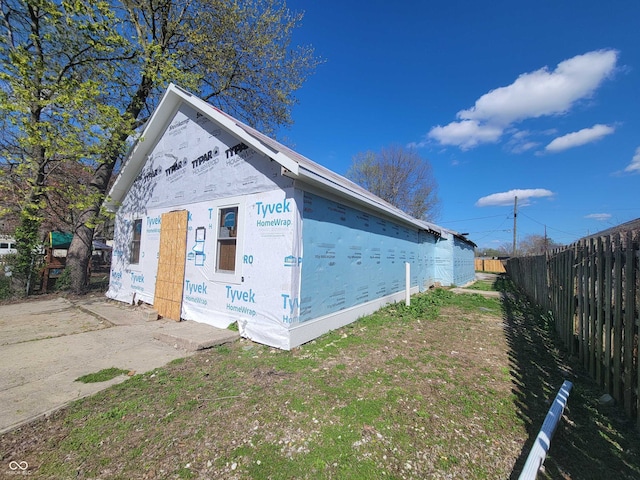 exterior space featuring fence
