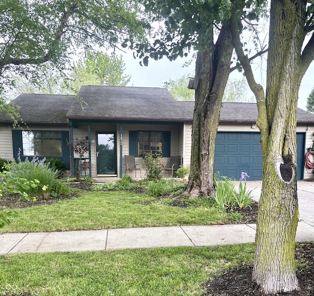1472 Maria Ave, Franklin, IN 46131 - single story home featuring an attached garage, a front lawn, and covered porch