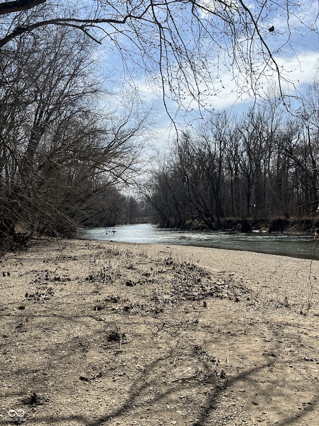 0 River Rd, Columbus, IN 47201