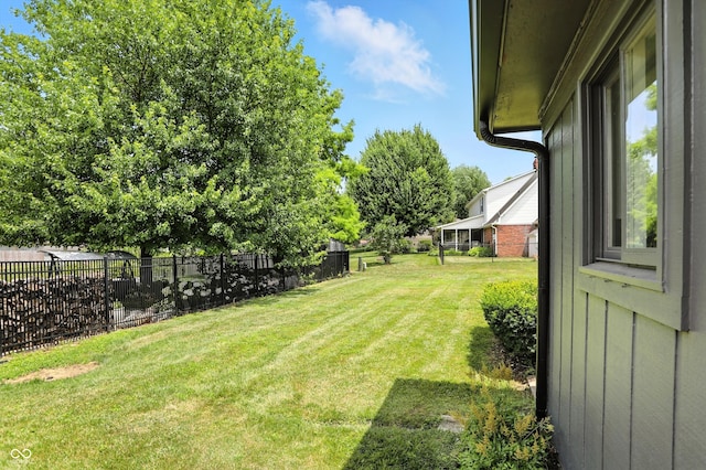 660 Sun Valley Ct, Indianapolis, IN 46217 - view of yard