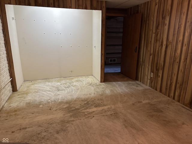 10770 W 650 S, Columbus, IN 47201 - empty room with visible vents