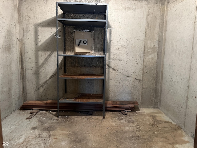 10770 W 650 S, Columbus, IN 47201 - view of staircase