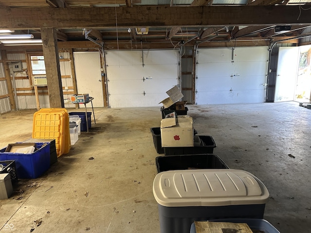 10770 W 650 S, Columbus, IN 47201 - view of garage