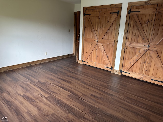 10770 W 650 S, Columbus, IN 47201 - interior space featuring baseboards and wood finished floors