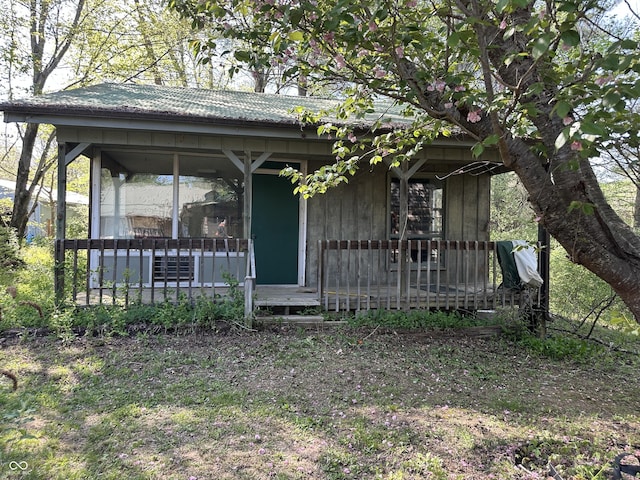 10770 W 650 S, Columbus, IN 47201 - exterior space featuring a porch