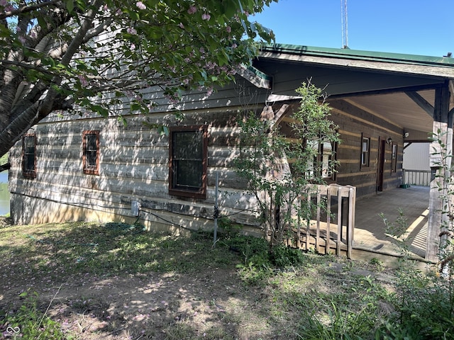 10770 W 650 S, Columbus, IN 47201 - view of side of property featuring a porch