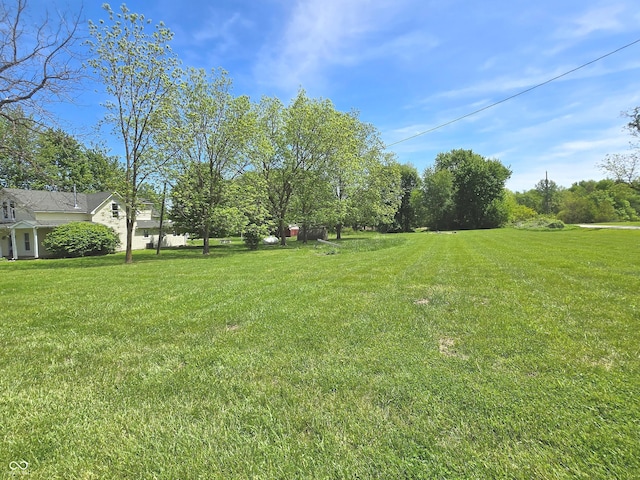 7561 N Hall School Rd, Monrovia, IN 46157 - view of grassy yard