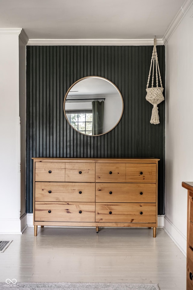 closet with visible vents