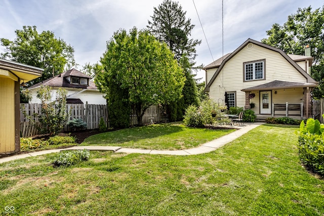 view of yard featuring fence