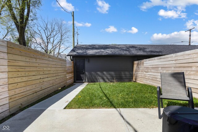 2226 Central Ave, Indianapolis, IN 46205 - view of yard with a fenced backyard