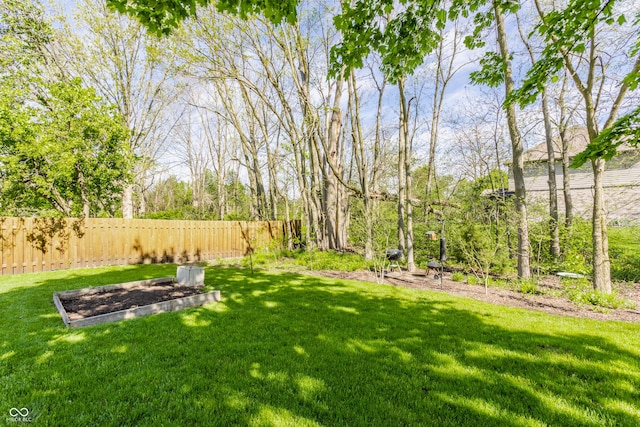 view of yard with fence