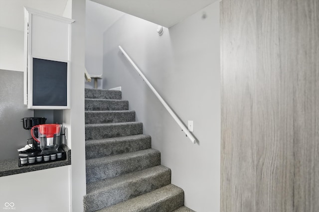 842 Miller Ave, Shelbyville, IN 46176 - view of staircase