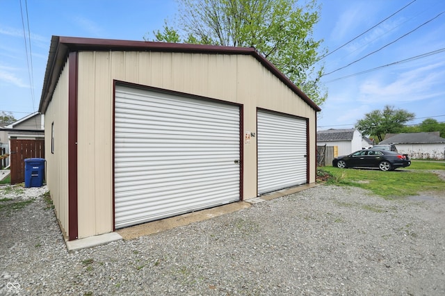 842 Miller Ave, Shelbyville, IN 46176 - view of detached garage
