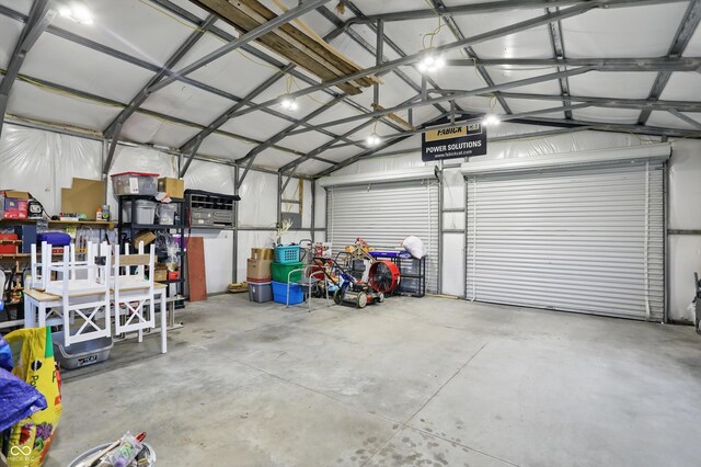 842 Miller Ave, Shelbyville, IN 46176 - view of garage