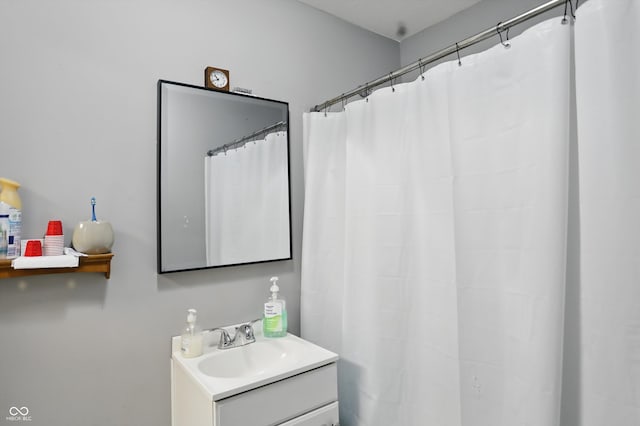 842 Miller Ave, Shelbyville, IN 46176 - bathroom with vanity