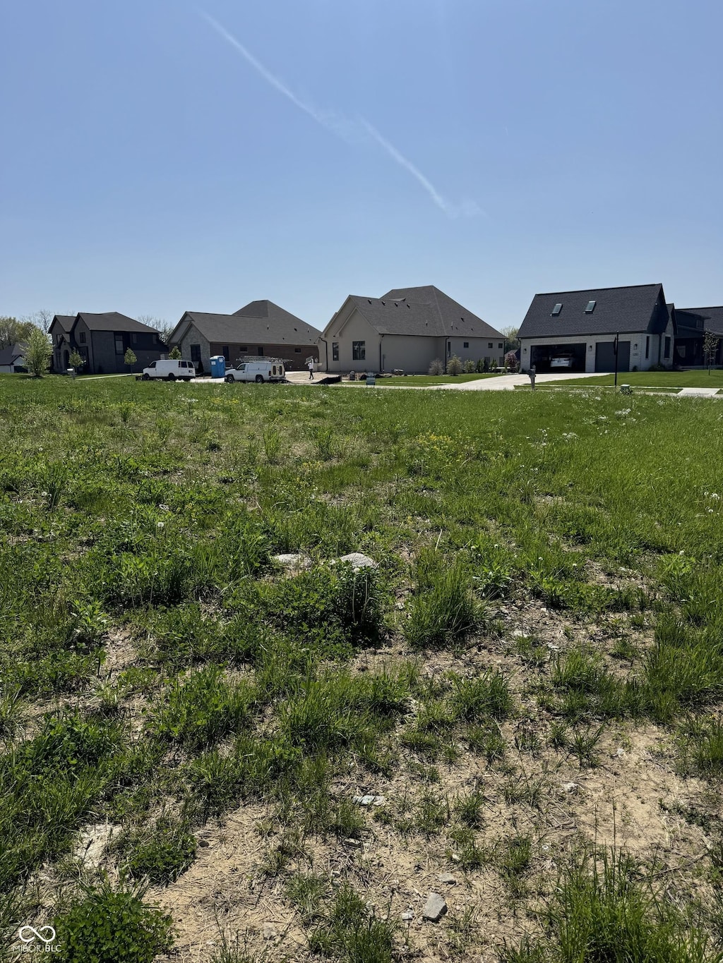 5605 Skylark Dr, Greenwood, IN 46143 - photo 1
