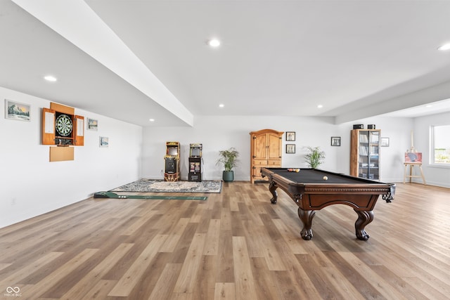 recreation room with recessed lighting and light wood-style flooring