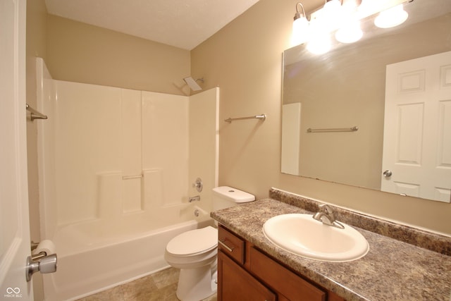 6634 Frankenberger Dr, Indianapolis, IN 46237 - bathroom with vanity and tub / shower combination