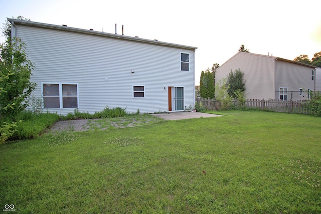 6634 Frankenberger Dr, Indianapolis, IN 46237 - back of house with a patio area