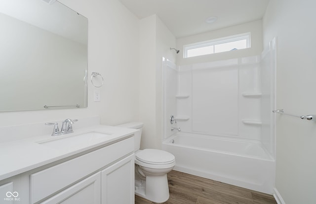 6871 Seabiscuit Rd, Whitestown, IN 46075 - bathroom featuring vanity, tub / shower combination, and wood finished floors