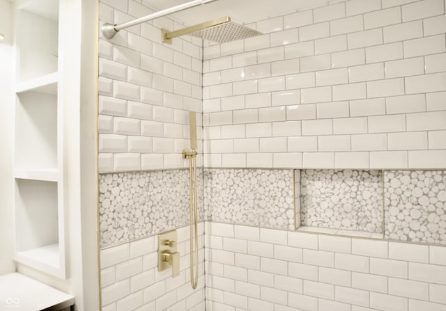 474 N Randolph St, Indianapolis, IN 46201 - full bathroom featuring a tile shower