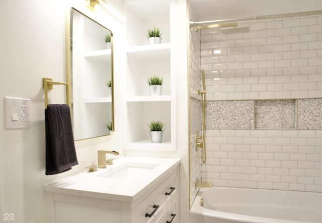 474 N Randolph St, Indianapolis, IN 46201 - full bath with  shower combination and vanity
