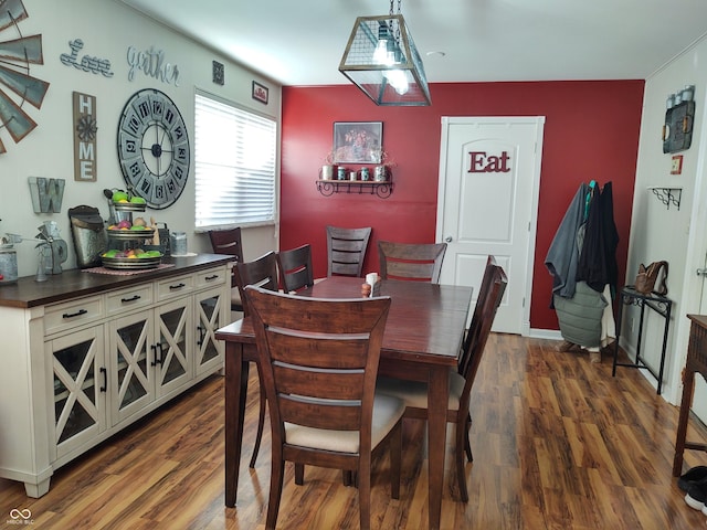 2630 Wedgewood Dr, Columbus, IN 47203 - dining room with dark wood-style floors