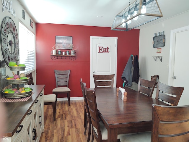 2630 Wedgewood Dr, Columbus, IN 47203 - dining space with light wood-type flooring