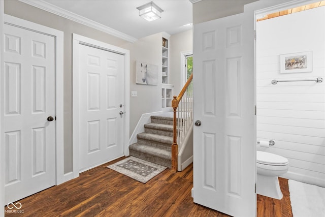 2450 S US-421, Zionsville, IN 46077 - foyer entrance featuring baseboards, ornamental molding, dark wood-style floors, and stairs