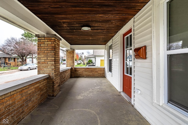 1451 N Grant Ave, Indianapolis, IN 46201 - view of covered porch