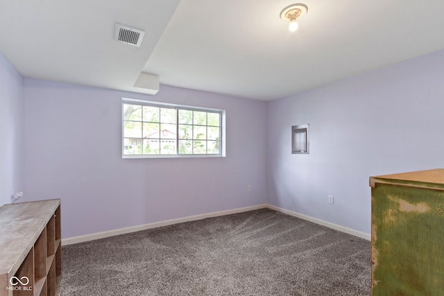 6638 Sunbury Dr, Indianapolis, IN 46241 - spare room with visible vents, carpet, and baseboards