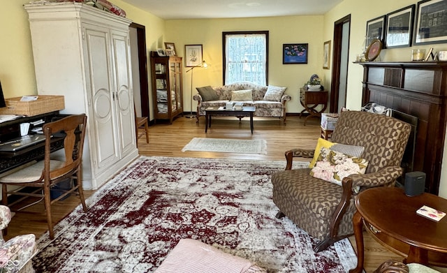 2405 Sycamore St, Columbus, IN 47201 - living area featuring wood finished floors and baseboards