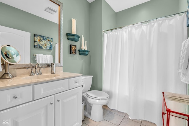 full bathroom featuring visible vents, tile patterned floors, vanity, toilet, and a shower with shower curtain
