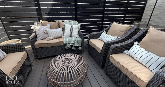 balcony featuring an outdoor hangout area