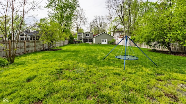 440 E 82nd St, Indianapolis, IN 46240 - view of yard