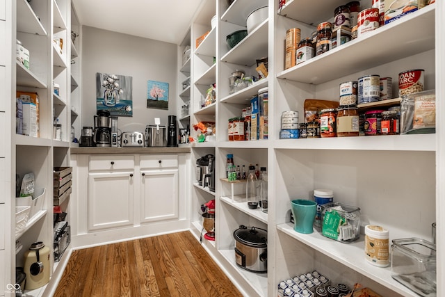 440 E 82nd St, Indianapolis, IN 46240 - view of pantry