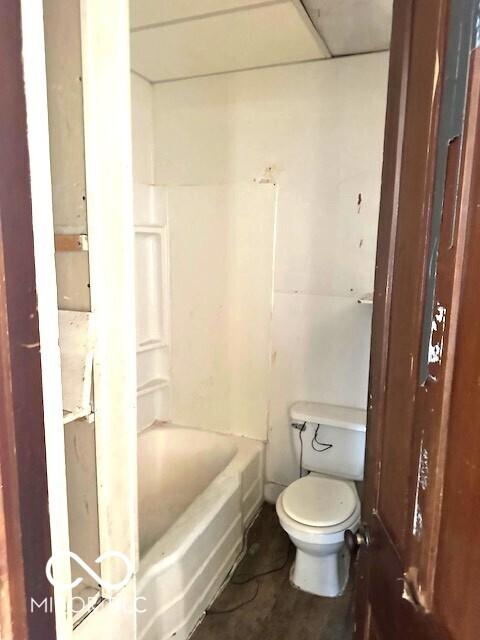 full bath with toilet