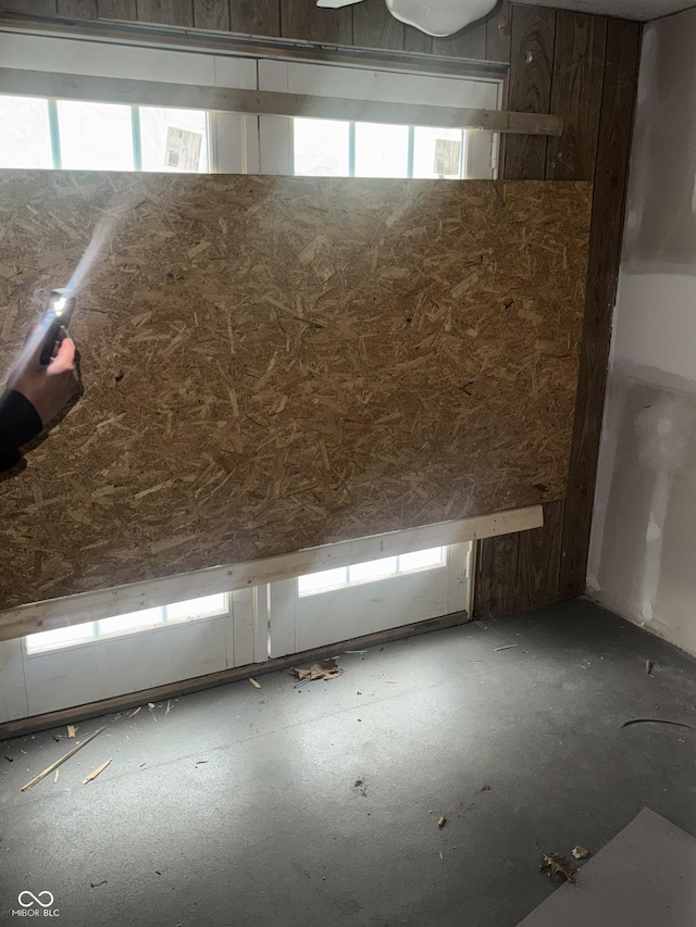 2425 S Lyons Ave, Indianapolis, IN 46241 - interior space