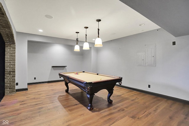 recreation room with recessed lighting, baseboards, billiards, and light wood-type flooring