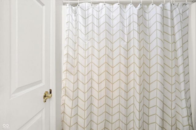 10746 Gateway Dr, Fishers, IN 46037 - bathroom view of curtained shower