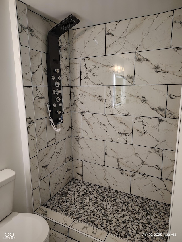 804 S Albany St, Selma, IN 47383 - full bathroom with a tile shower and toilet