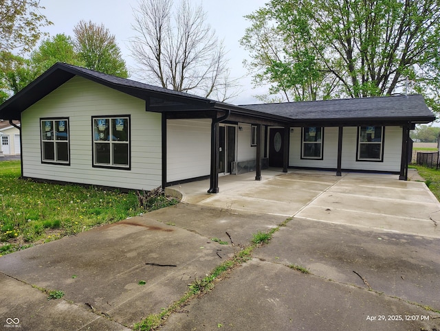 804 S Albany St, Selma, IN 47383 - ranch-style house with concrete driveway